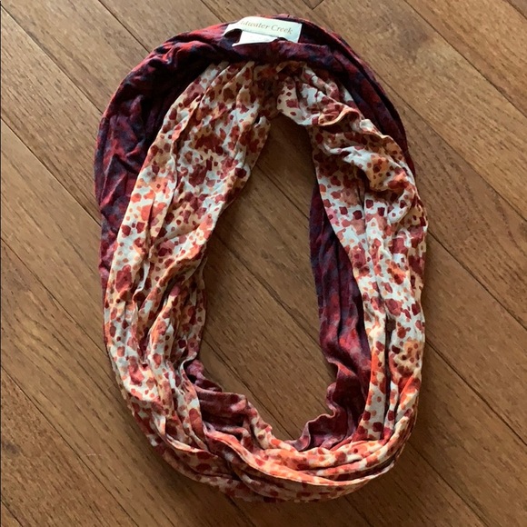 Watercolor print infinity scarf - Picture 2 of 3